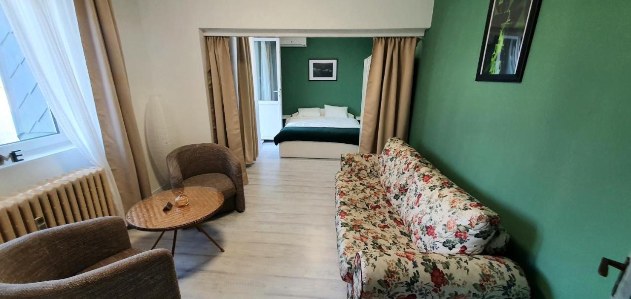 Come And Sleep Studio Old City Bukares Bagian luar foto