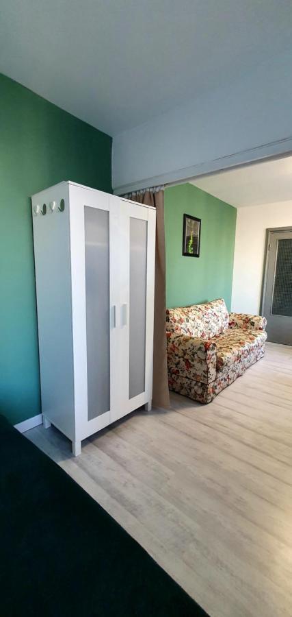 Come And Sleep Studio Old City Bukares Bagian luar foto